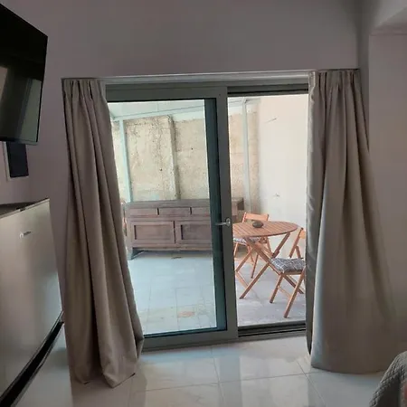 Alexandra's - Port Of Apartment *