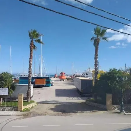 Διαμέρισμα Alexandra's - Port Of *